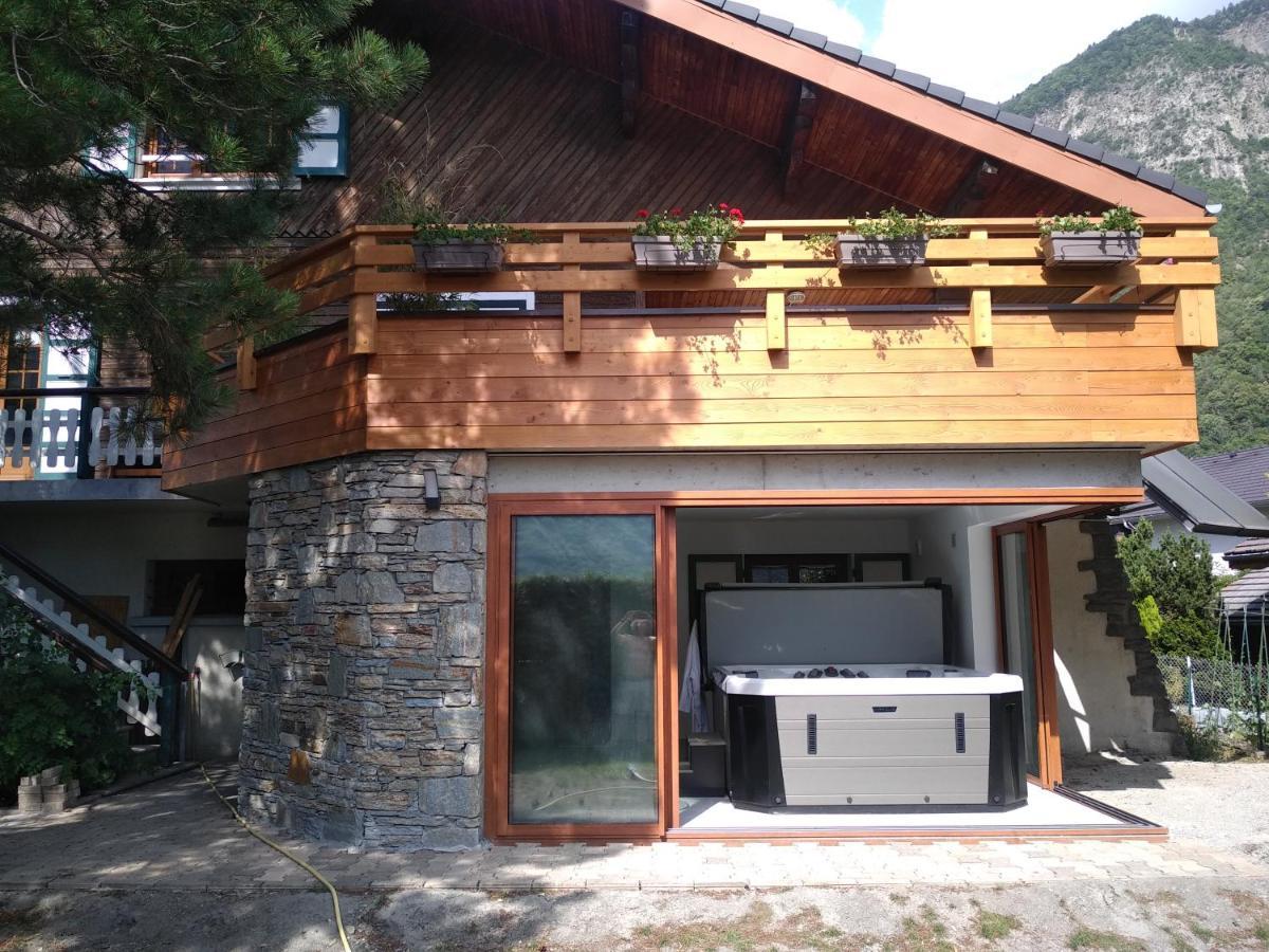 Bed and breakfast La Marmotte de la Tour Extérieur photo